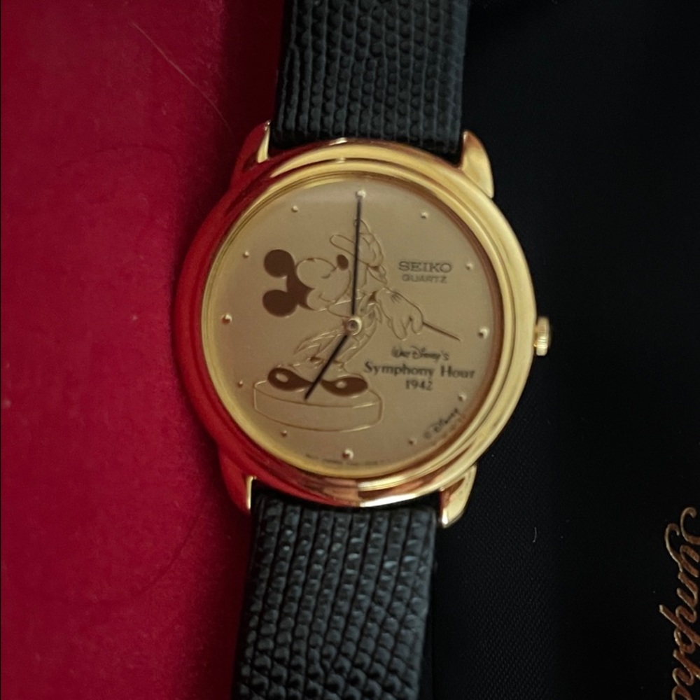 Seiko Gold-Tone Watch with Black Strap - Picture 6 of 7